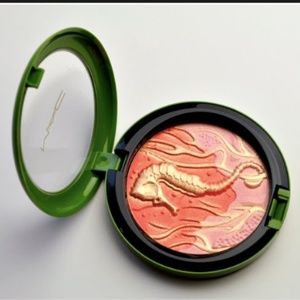MAC Marine Life Highlight Powder